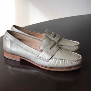 Cole Haan olive green 7B Slip On Penny Loafers